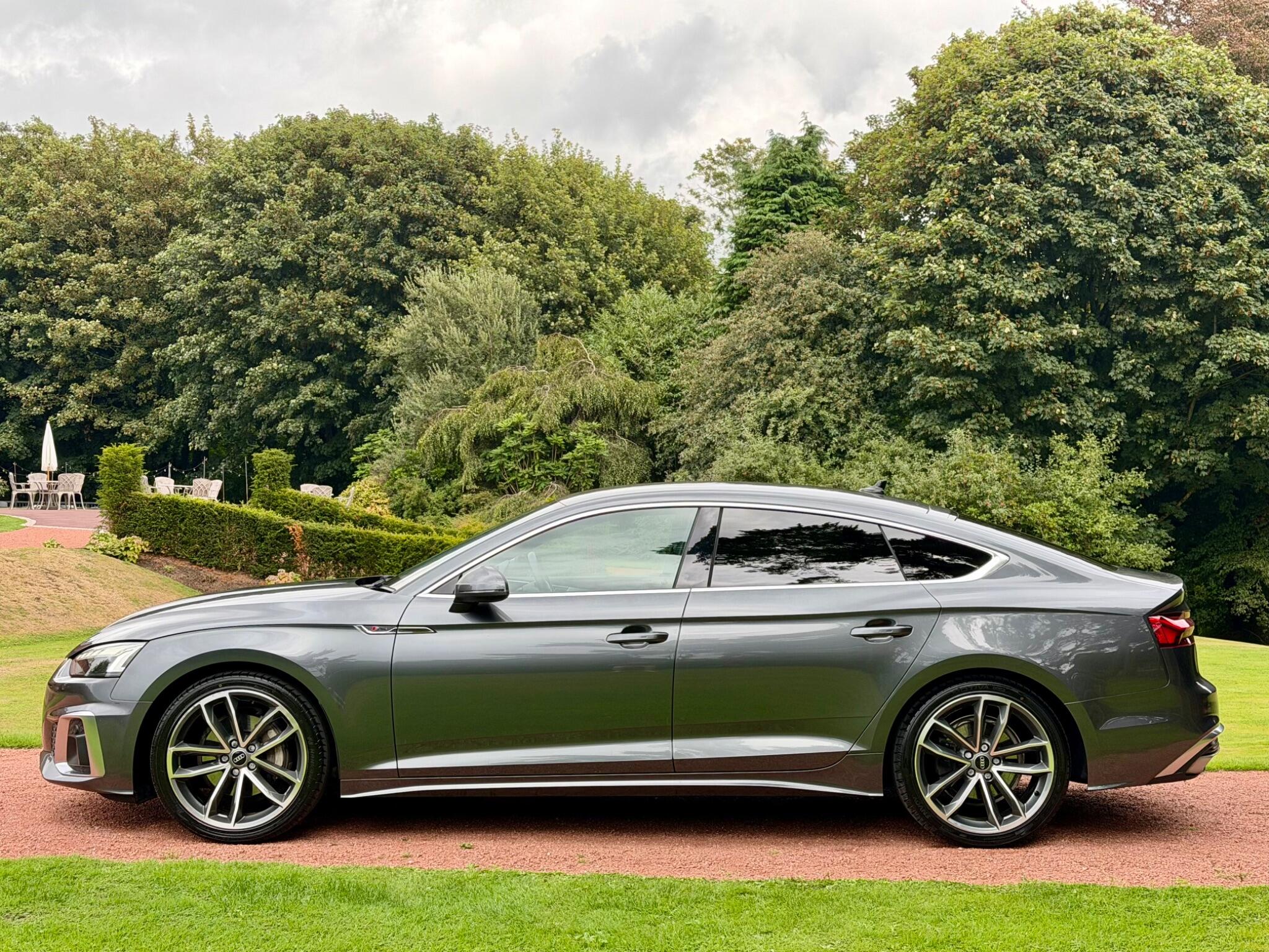 Audi A5 view 11