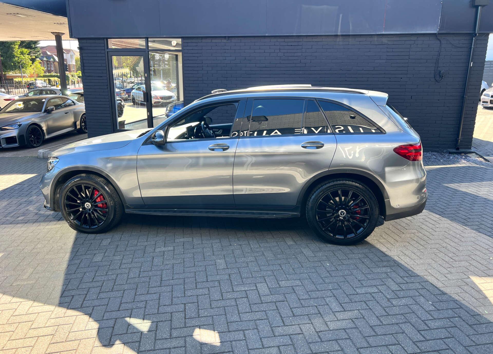 Mercedes-Benz GLC view 14