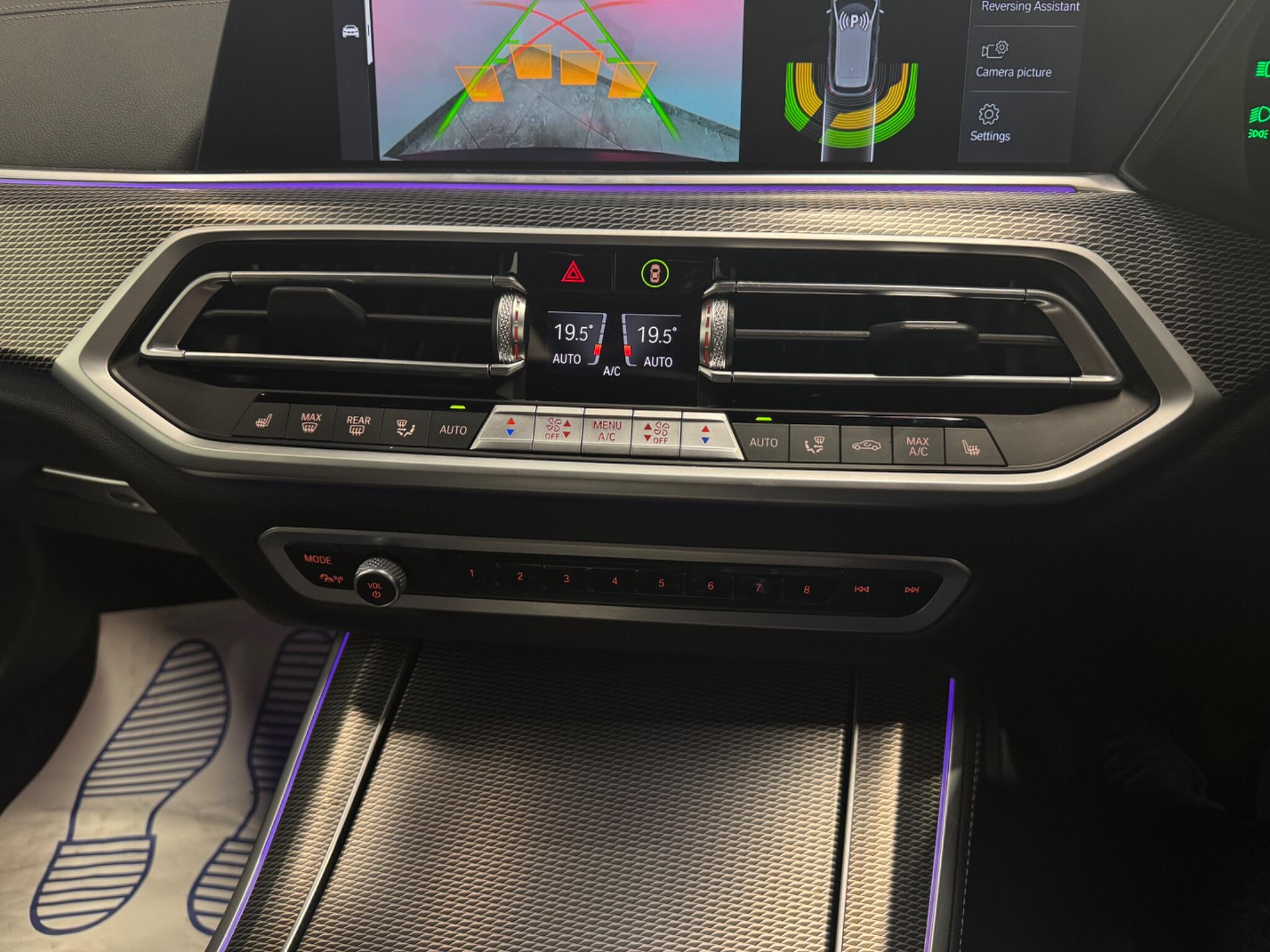 BMW X5 view 28
