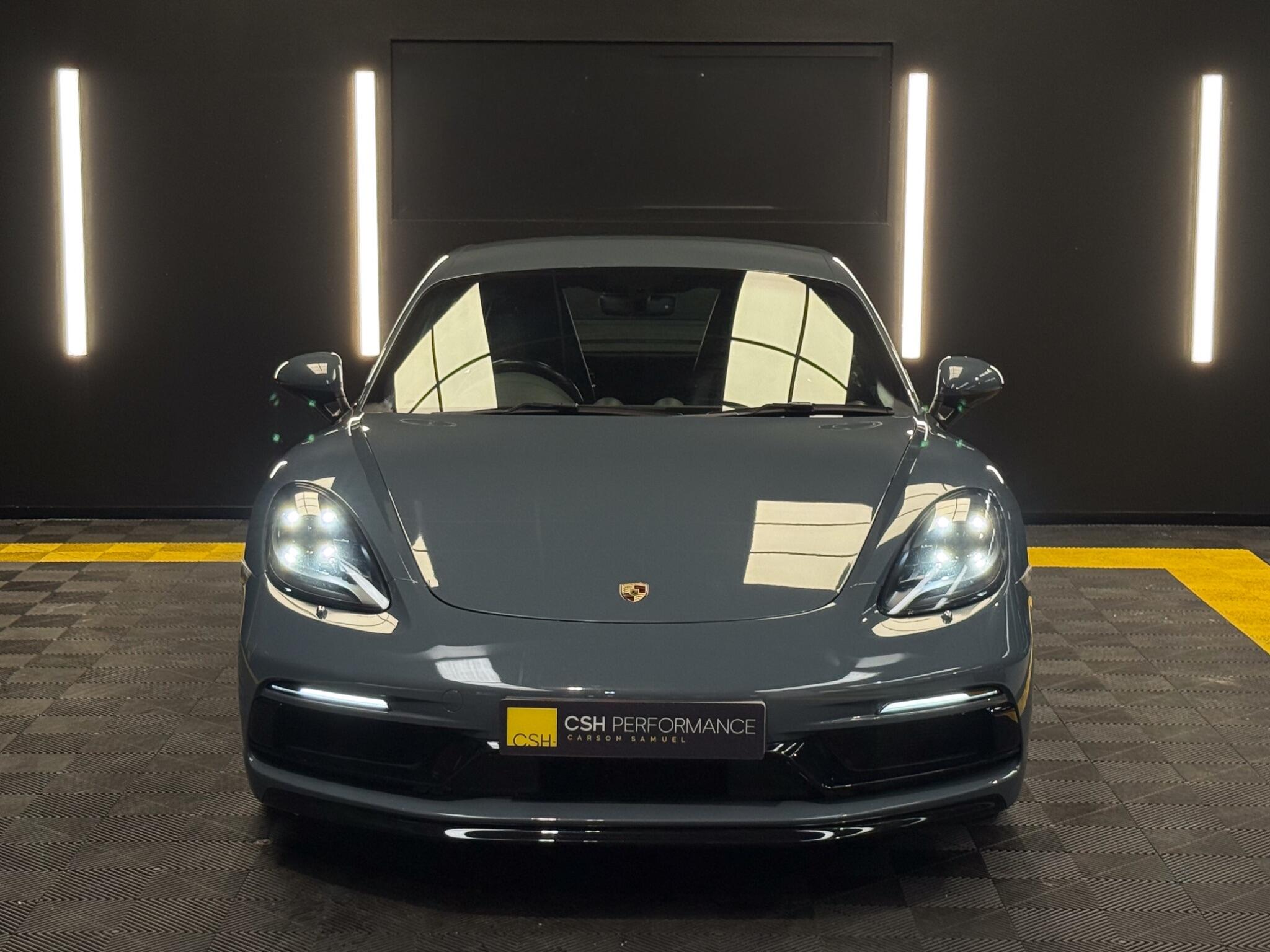 Porsche Cayman view 7