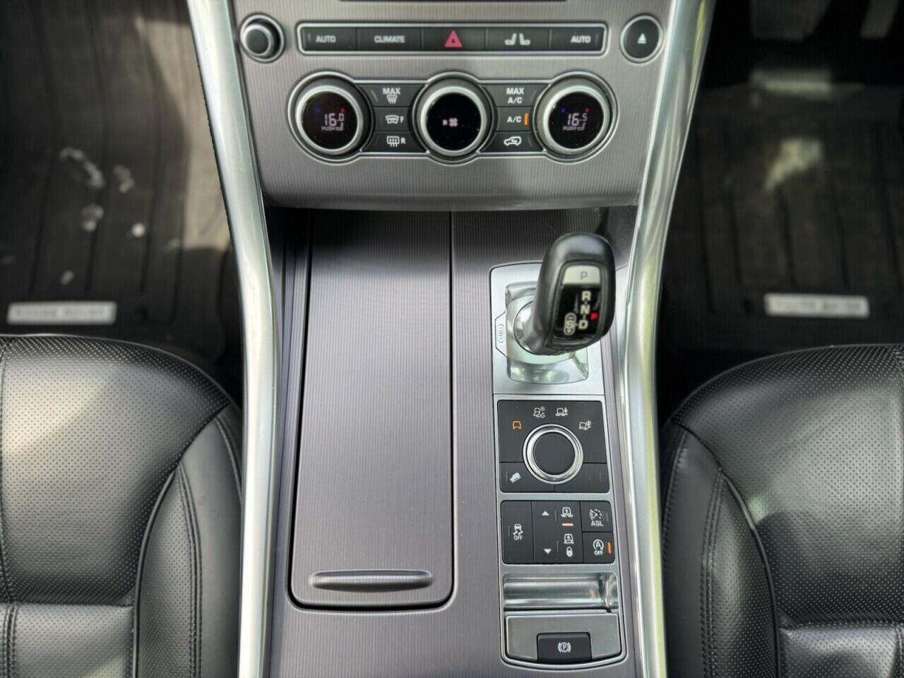 Land Rover Range Rover Sport view 9