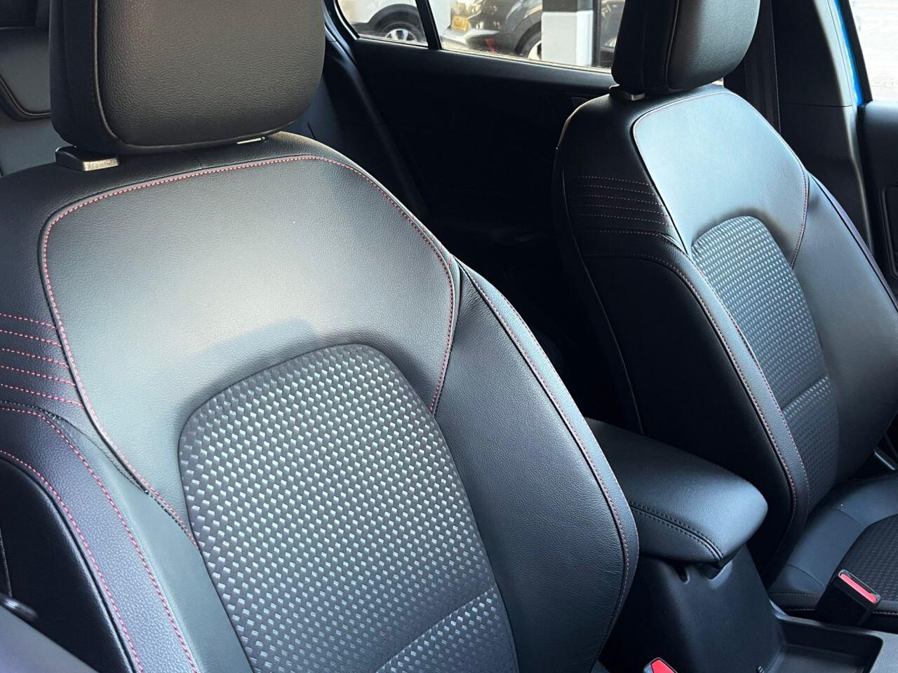 Ford Focus view 39