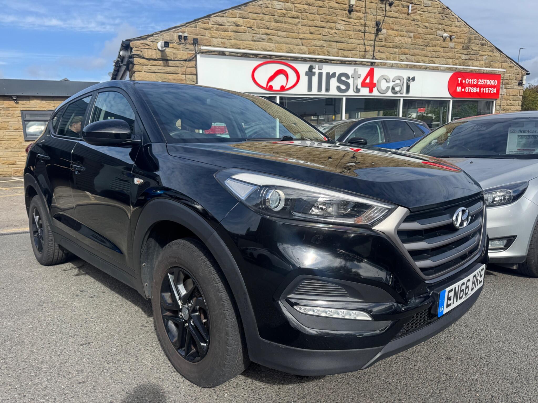 Hyundai Tucson main image