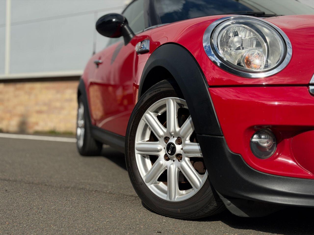 Mini Cooper view 65