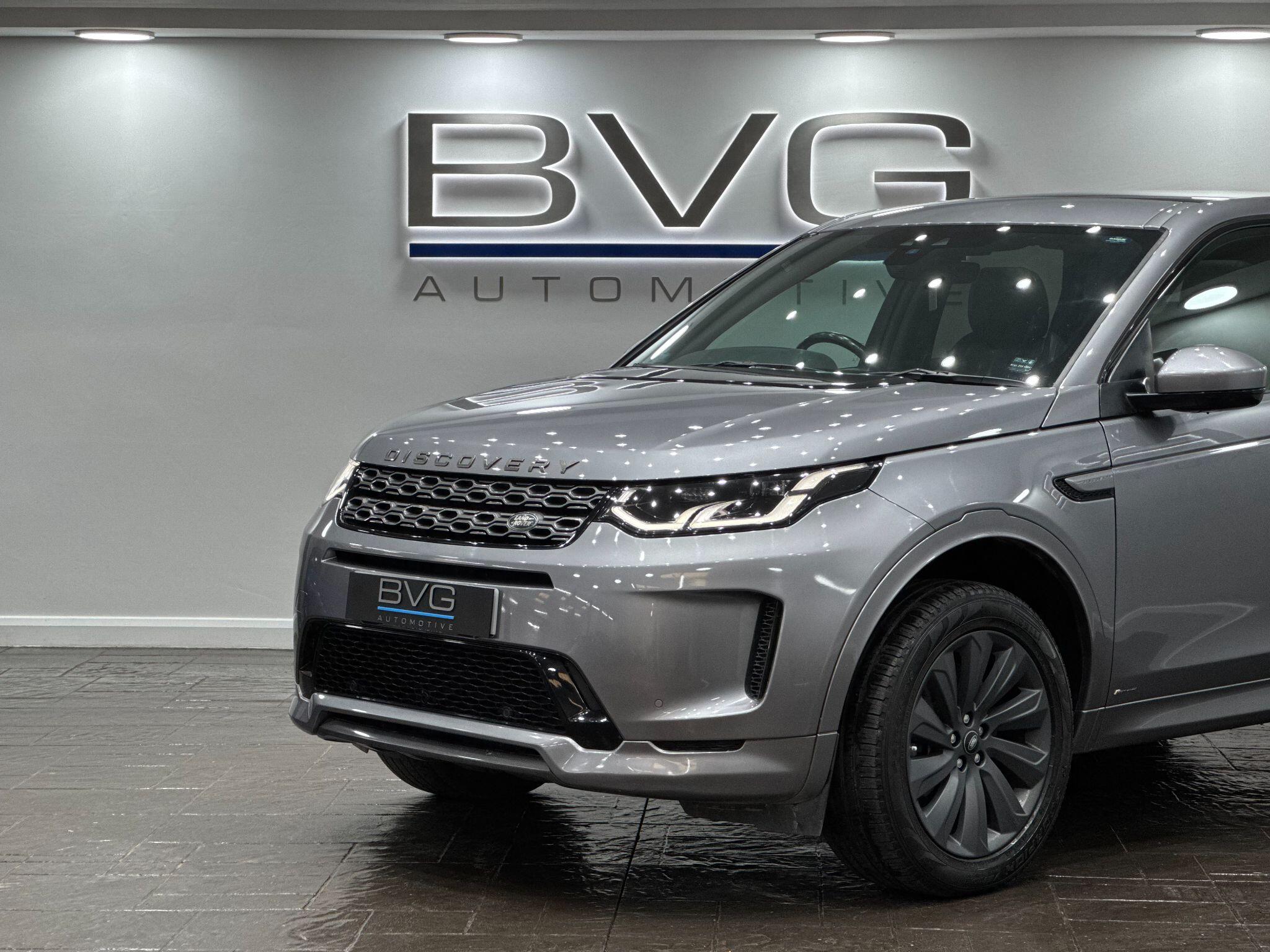 Land Rover Discovery Sport view 7
