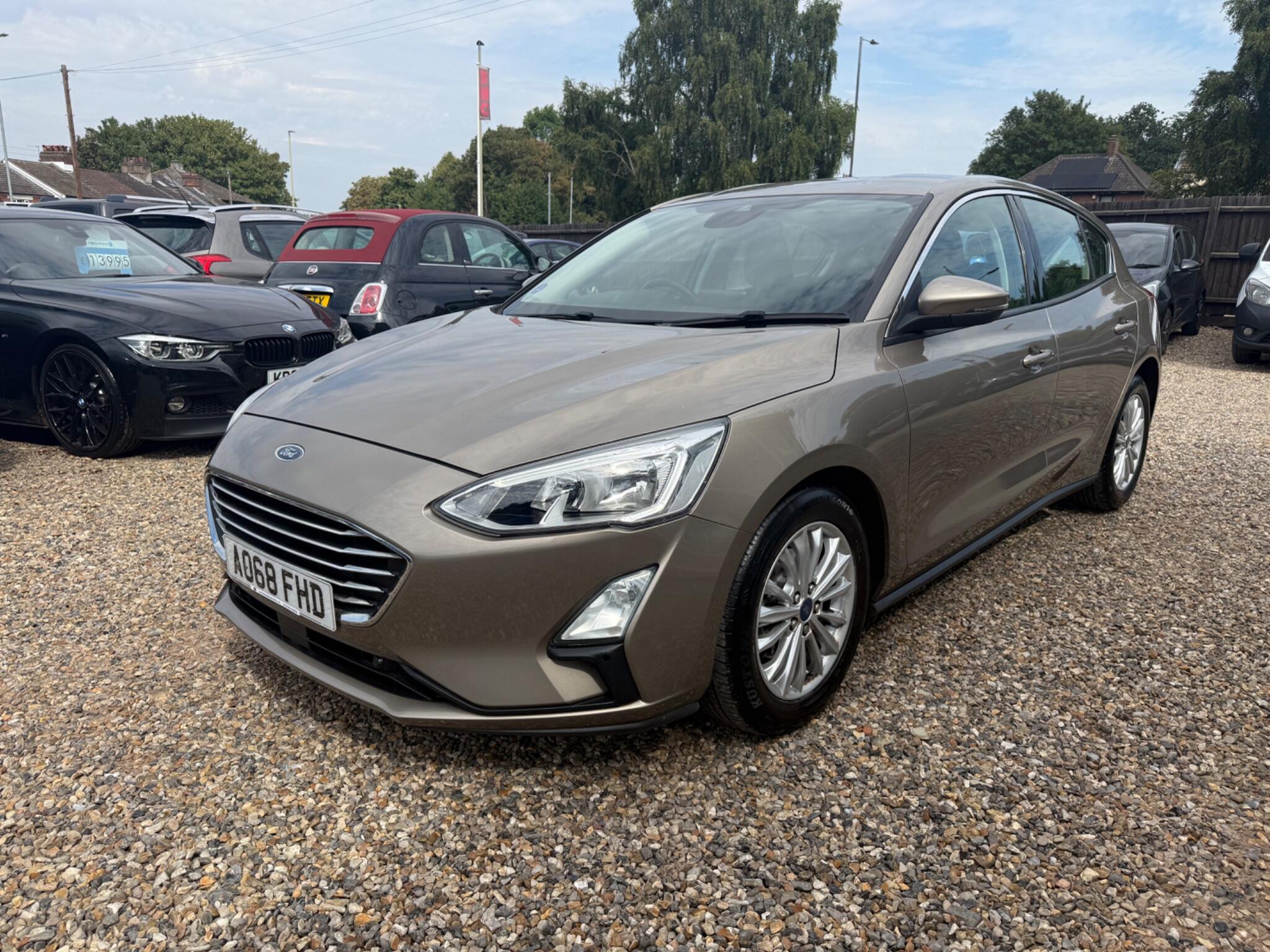 Ford Focus view 7