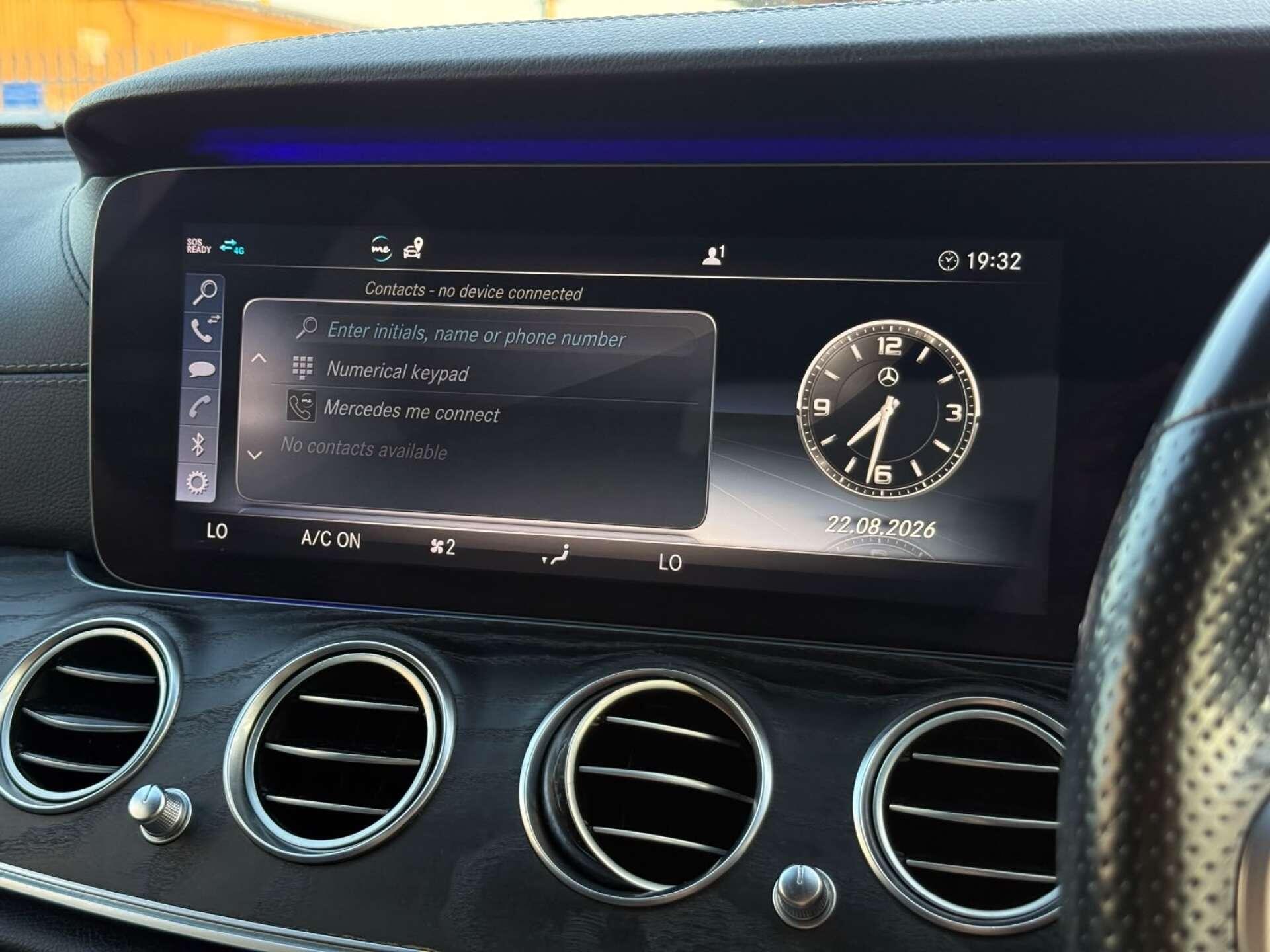 Mercedes-Benz E Class view 69