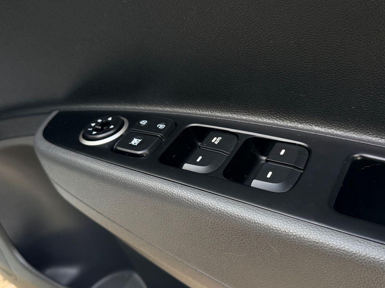 Hyundai I10 view 28