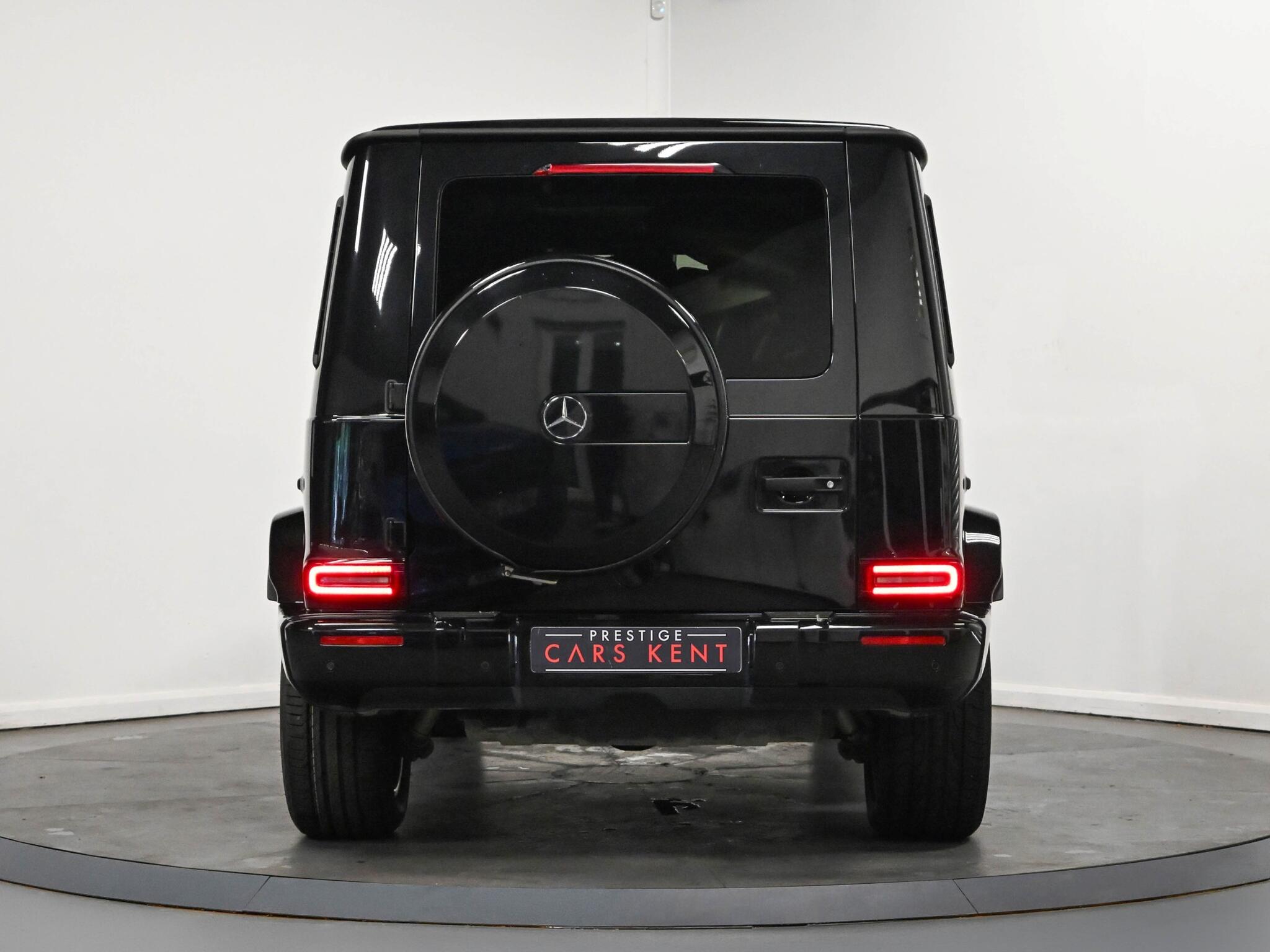 Mercedes-Benz G-Class view 22