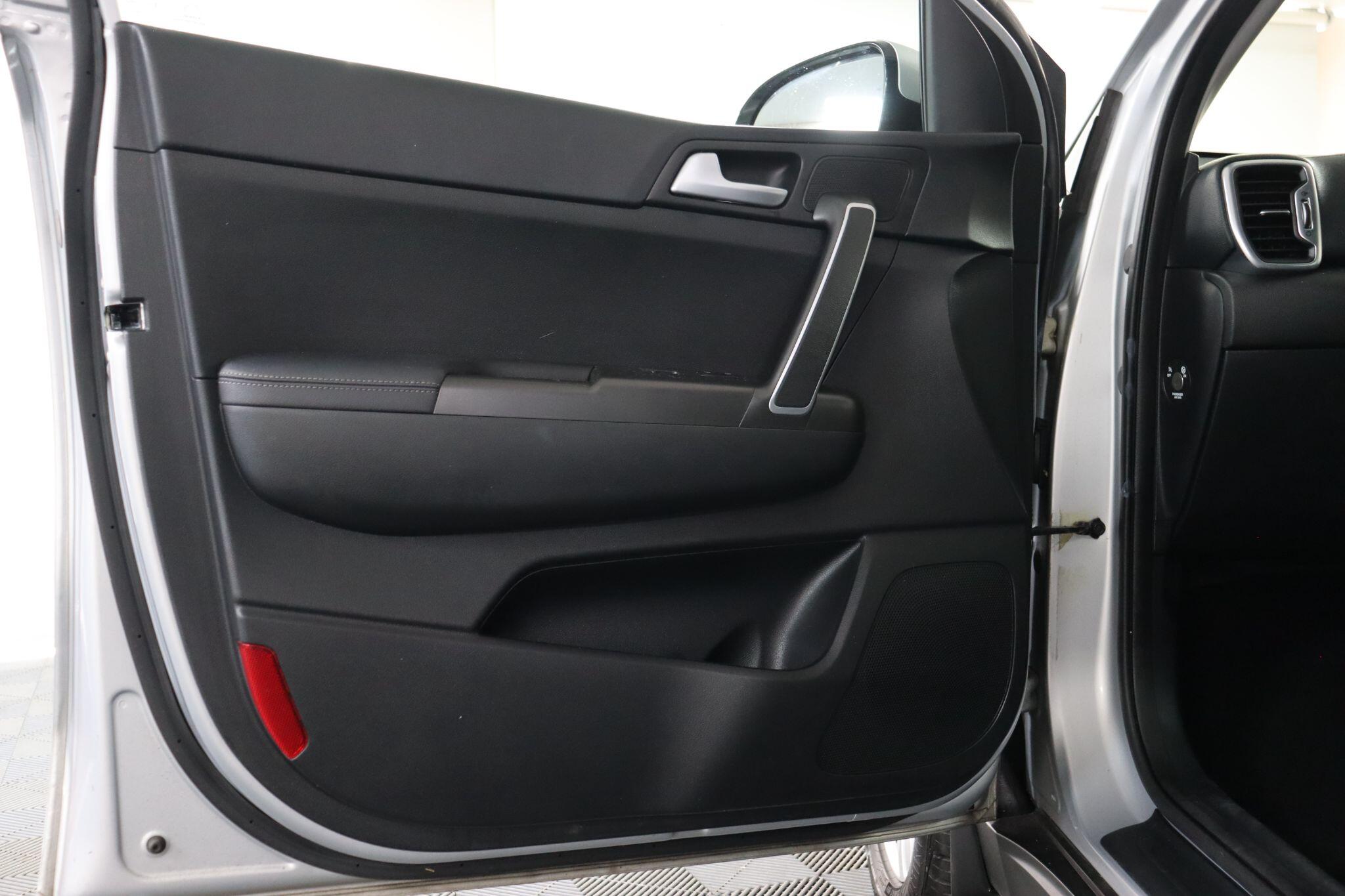 Kia Sportage view 43
