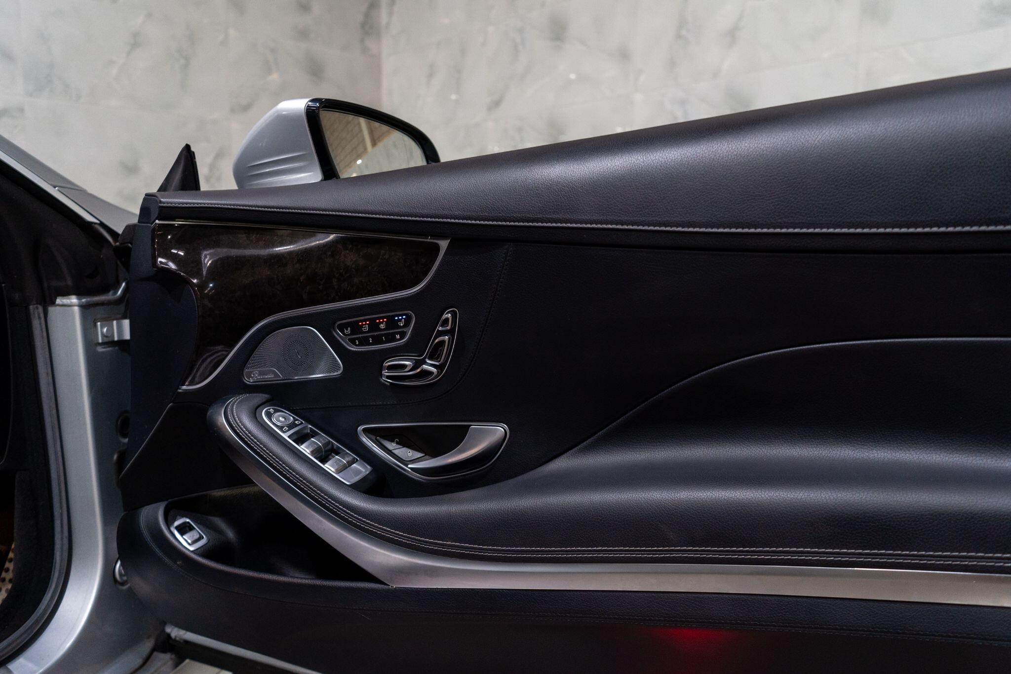 Mercedes-Benz S-Class view 36