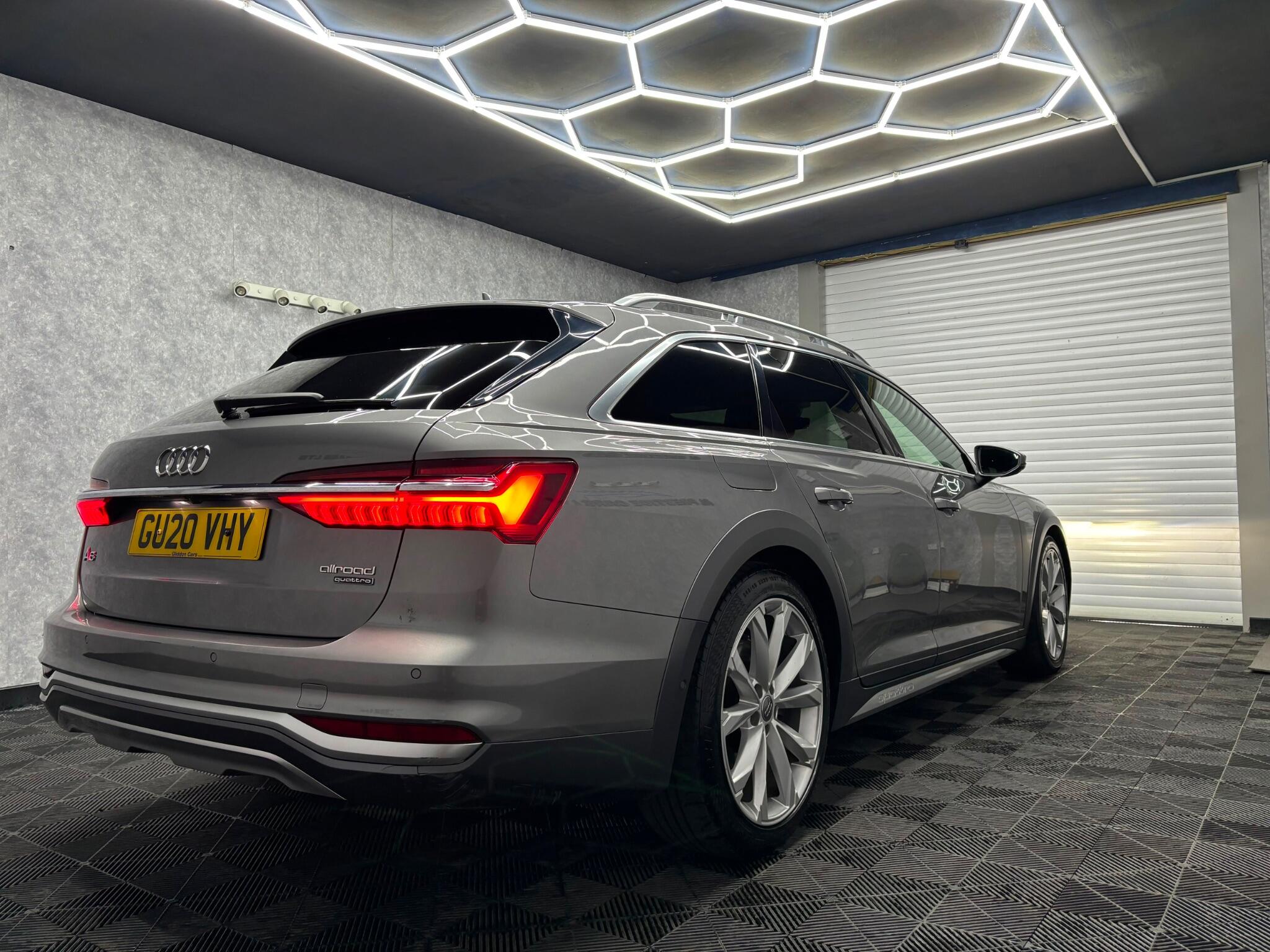 Audi A6 Allroad view 2