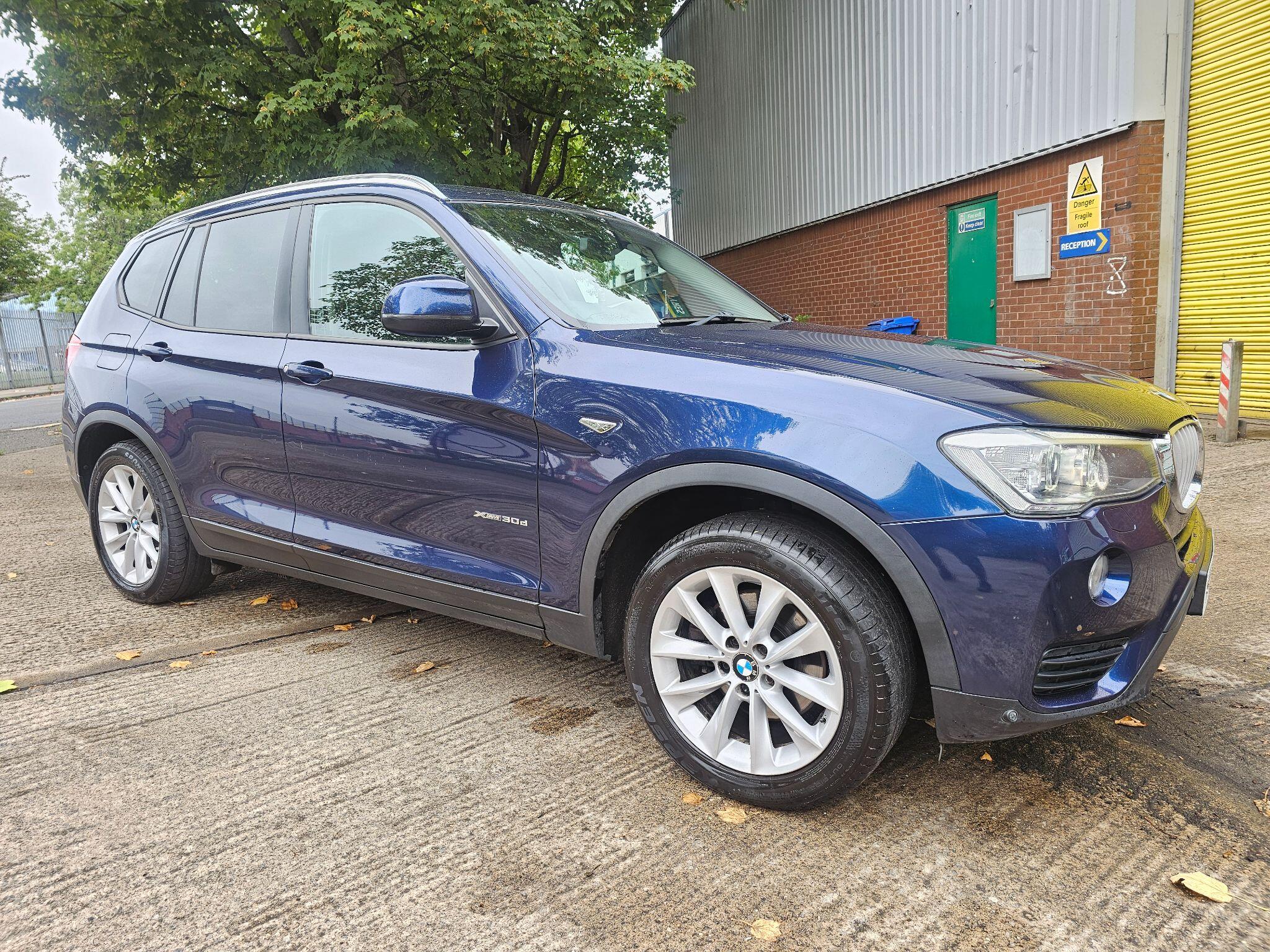 BMW X3 view 5