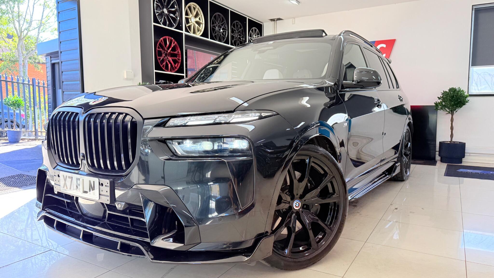 BMW X7 view 12