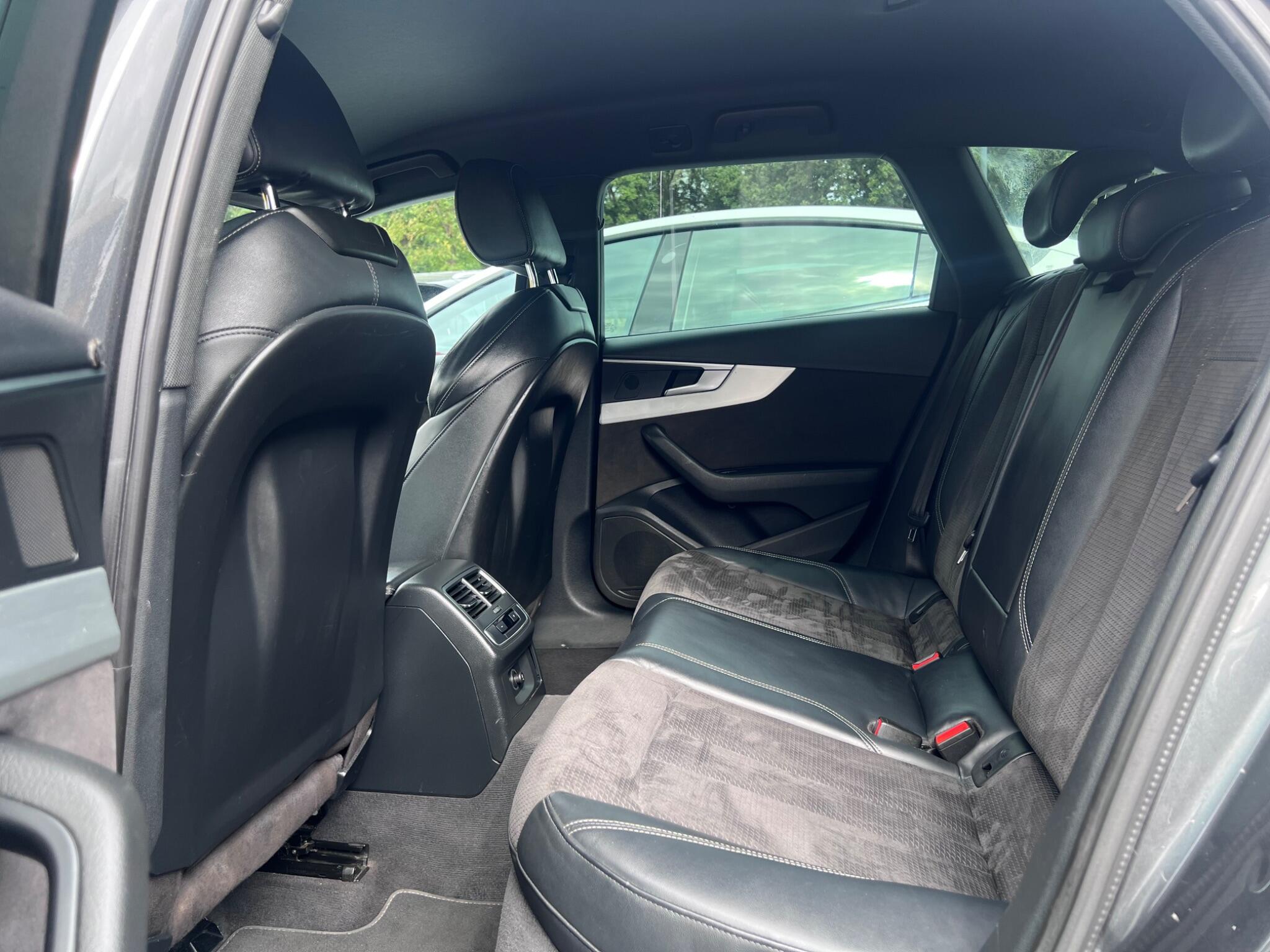 Audi A4 Avant view 34