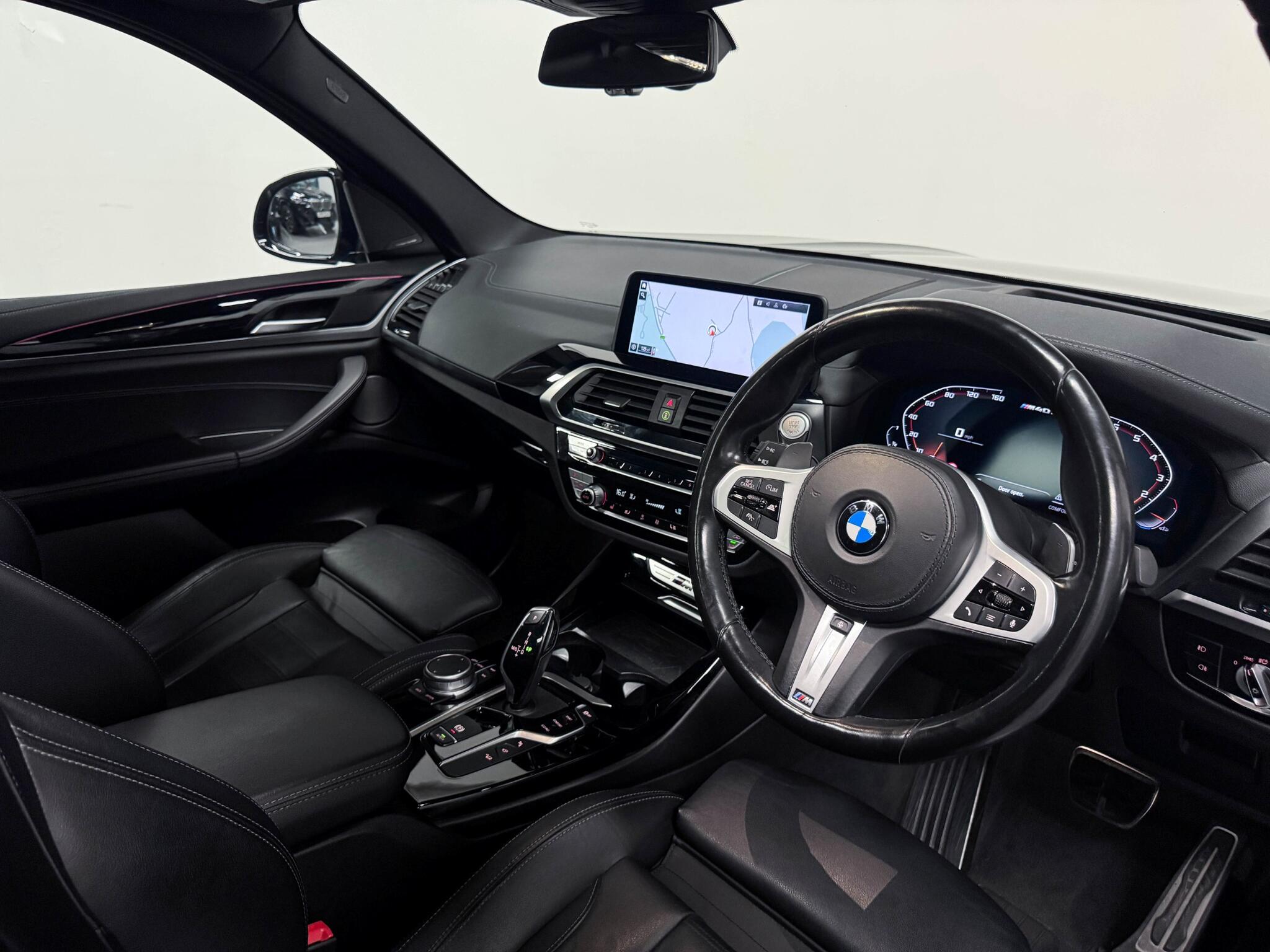 BMW X3 view 34