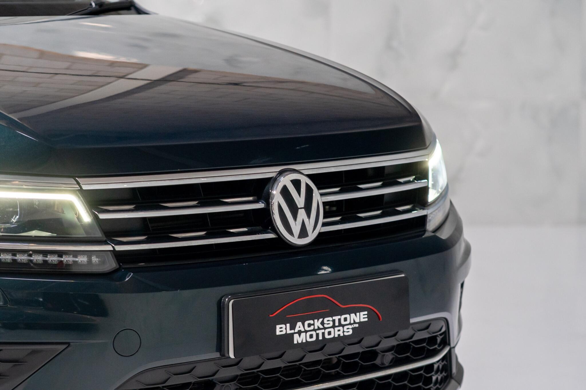Volkswagen Tiguan Allspace view 10