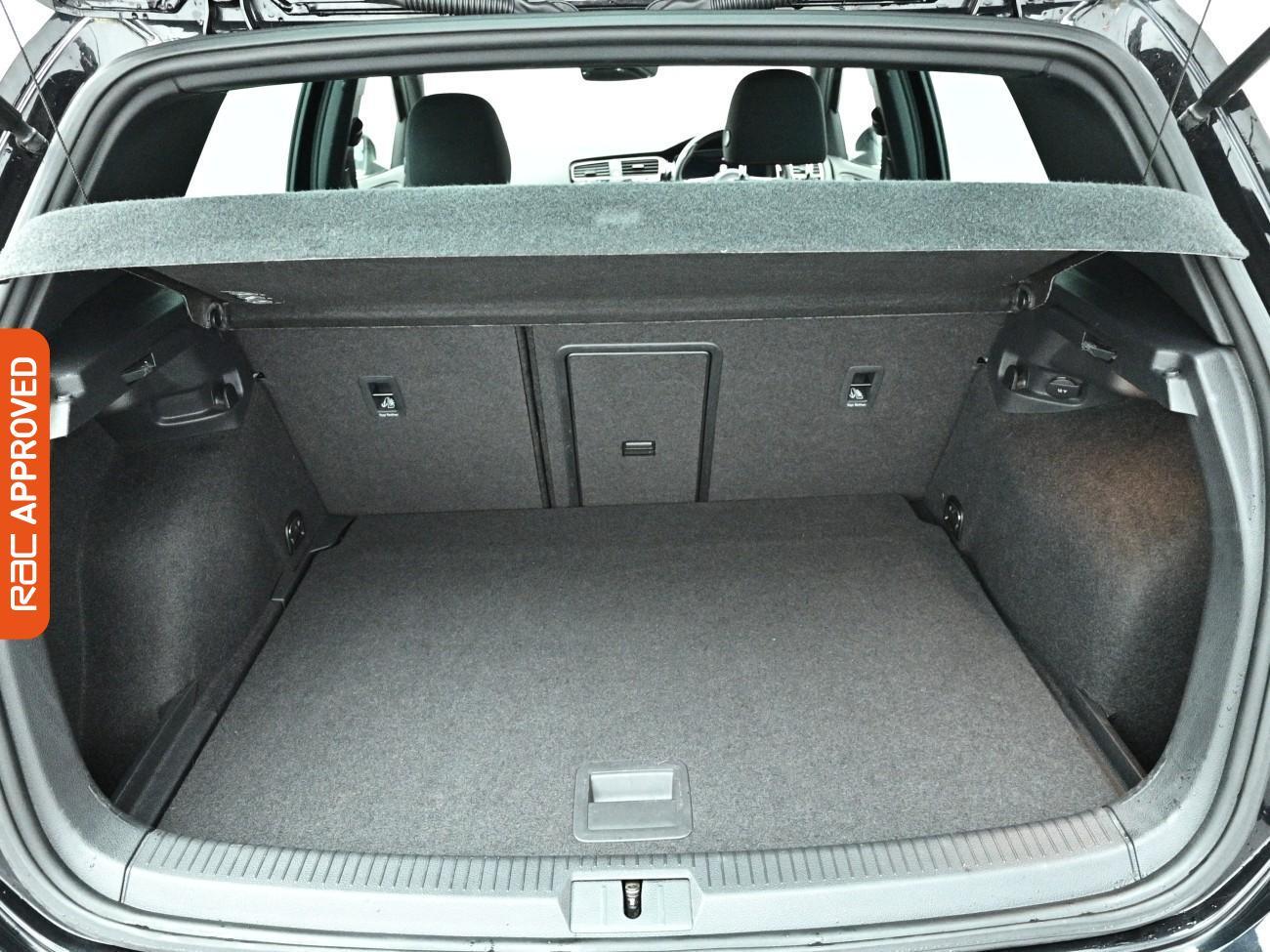 Volkswagen Golf view 27