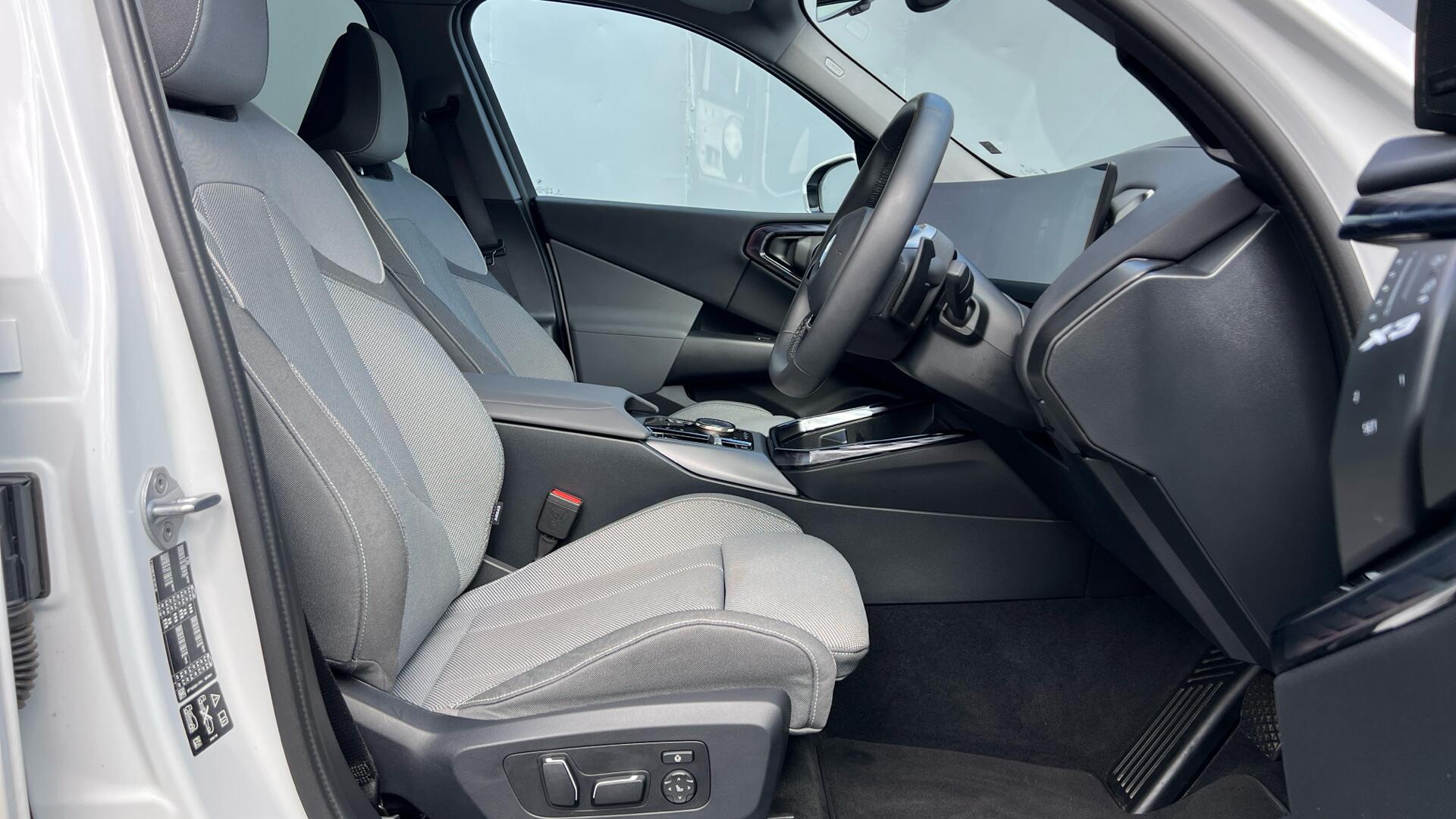 BMW X3 view 11