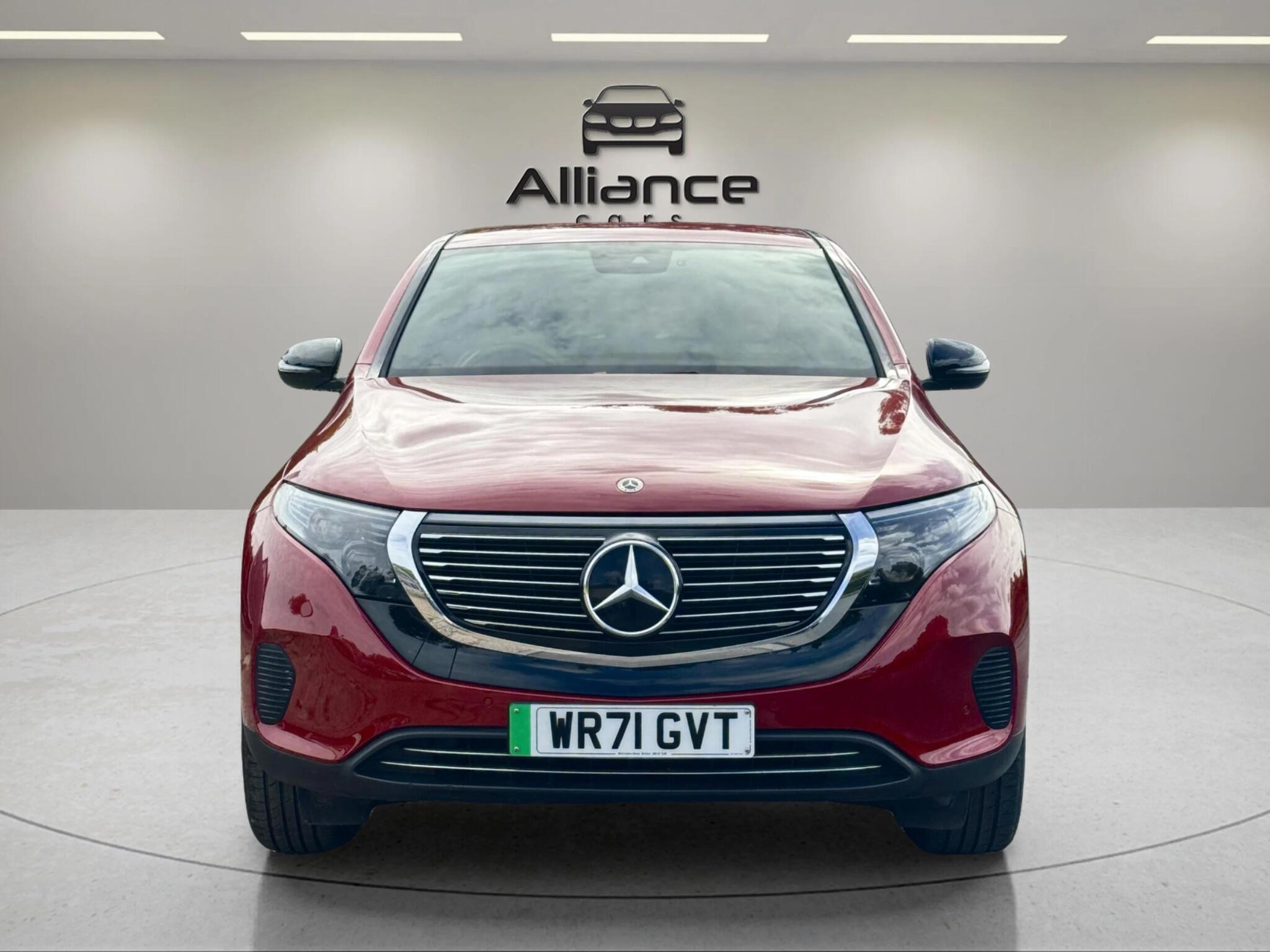 Mercedes-Benz EQC view 10
