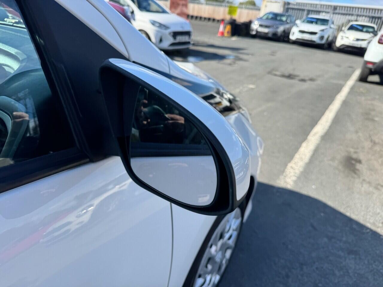 Toyota Aygo view 24