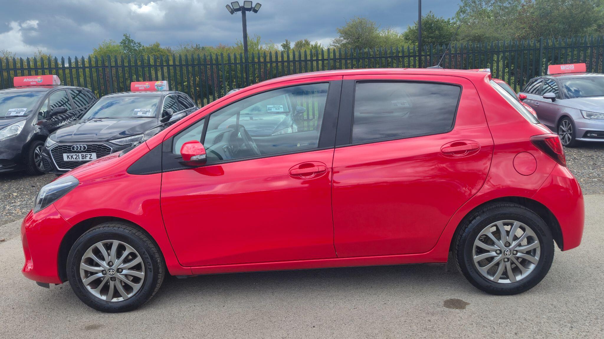 Toyota Yaris view 10
