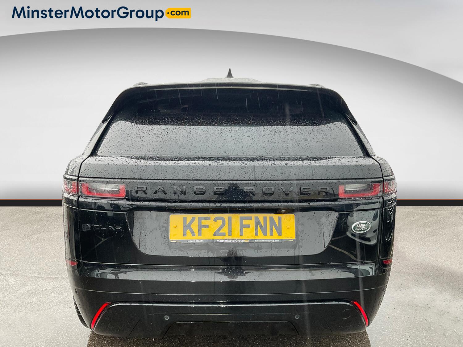 Land Rover Range Rover Velar view 3