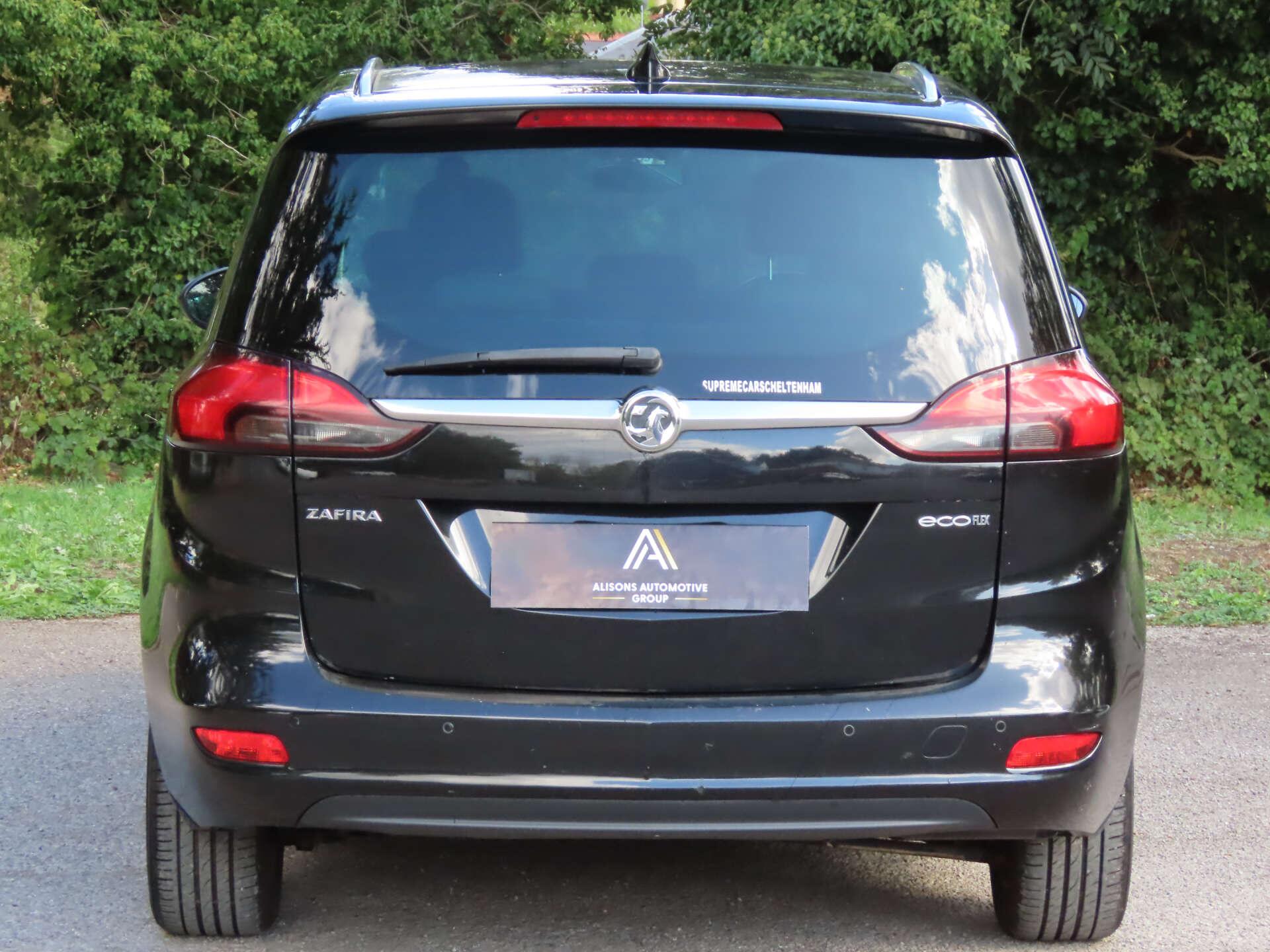 Vauxhall Zafira Tourer view 5