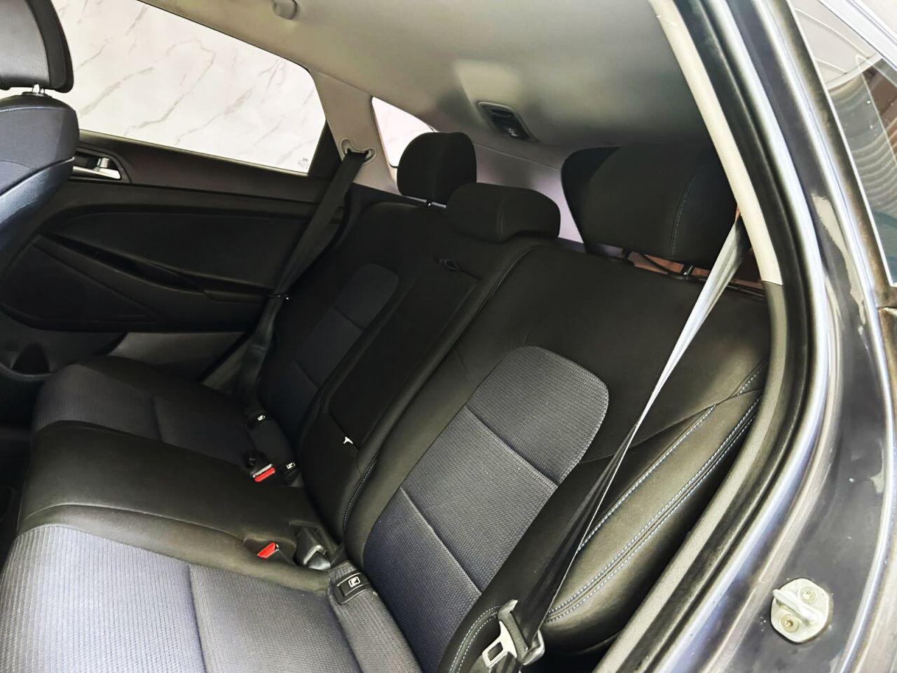 Hyundai Tucson view 21