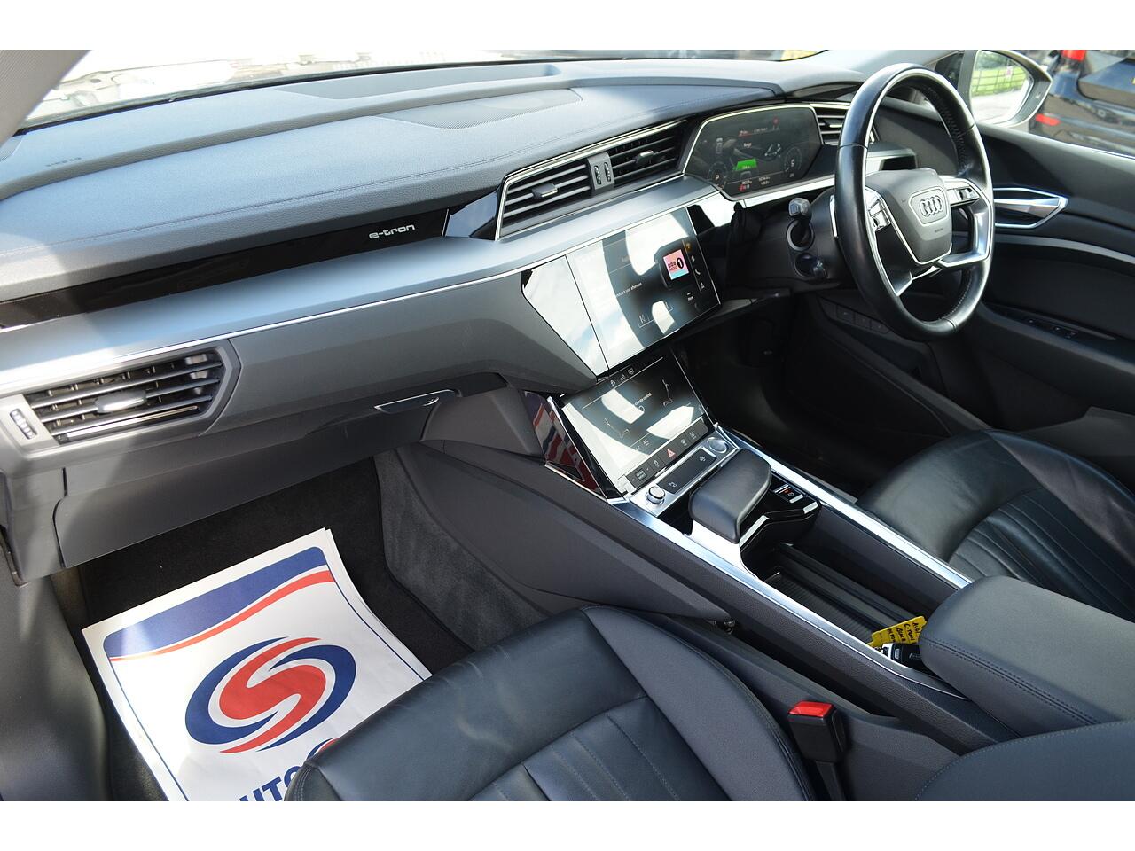 Audi E-Tron view 14