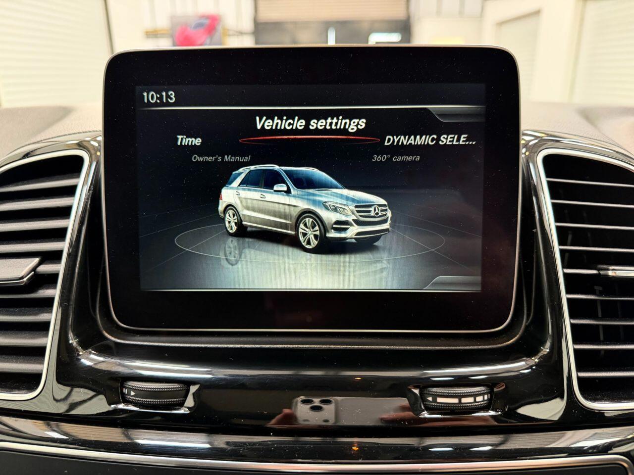 Mercedes-Benz Gle view 10