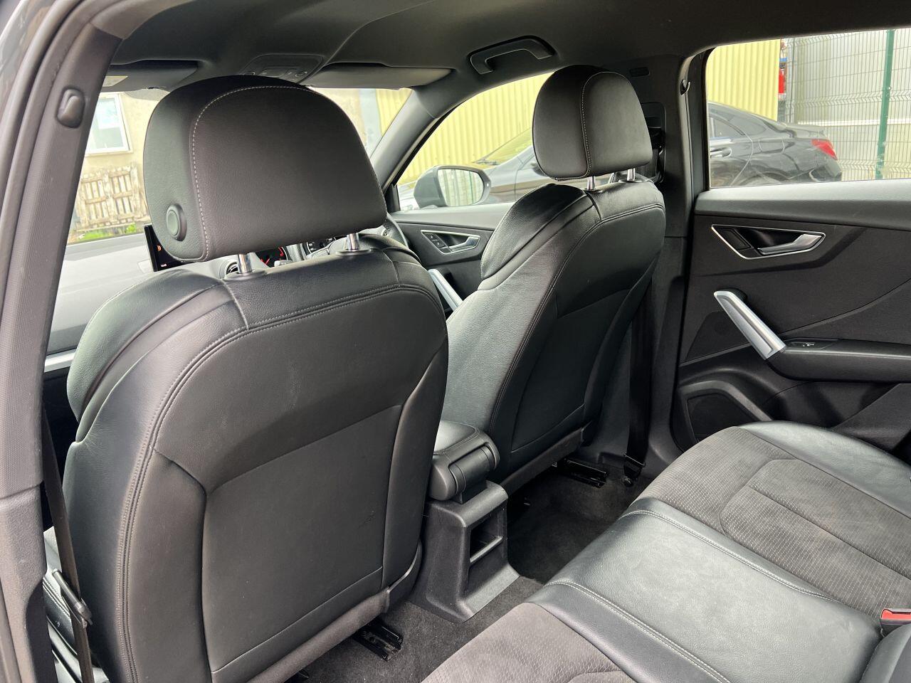 Audi Q2 view 25
