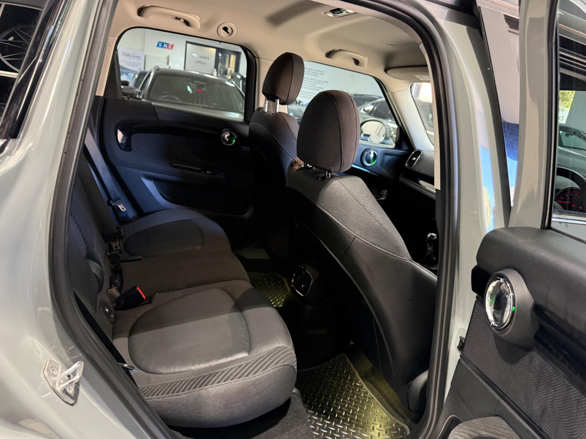 MINI Countryman view 33
