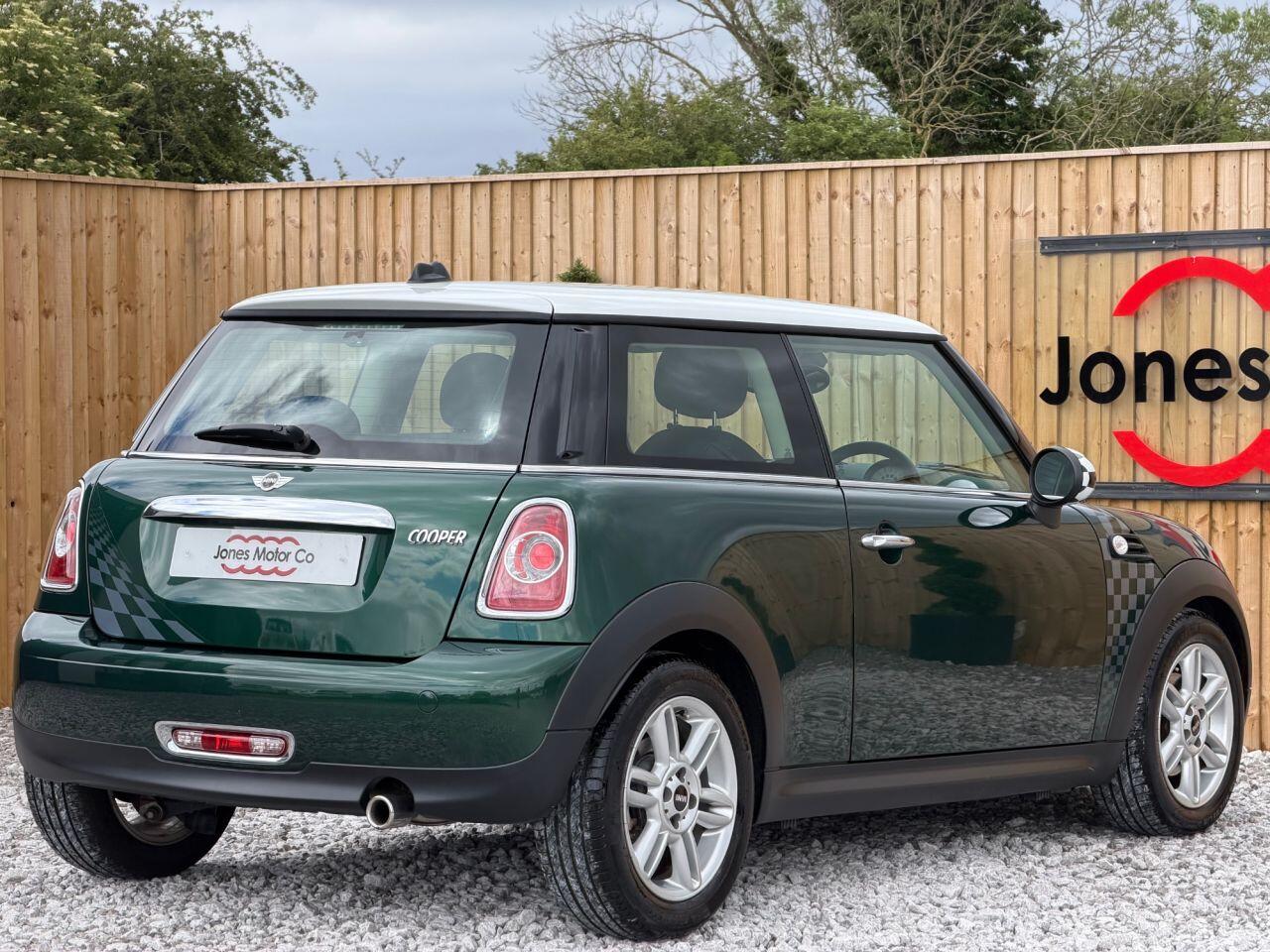 Mini Hatch view 8