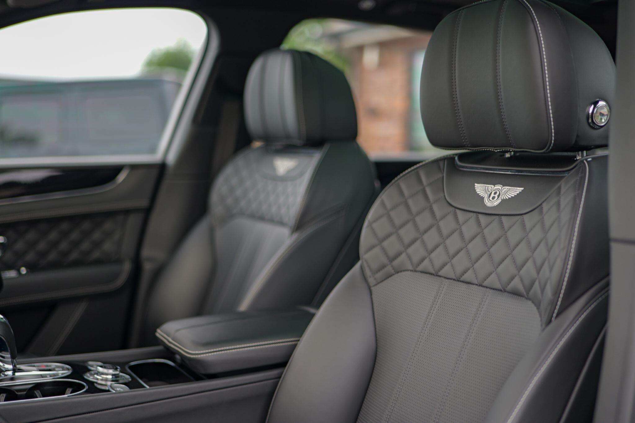 Bentley Bentayga view 26