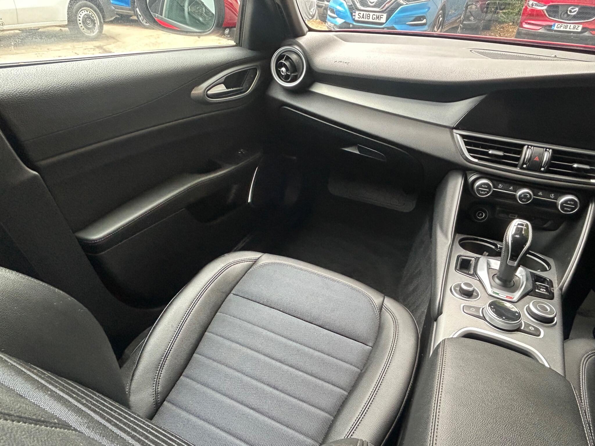 Alfa Romeo Giulia view 26