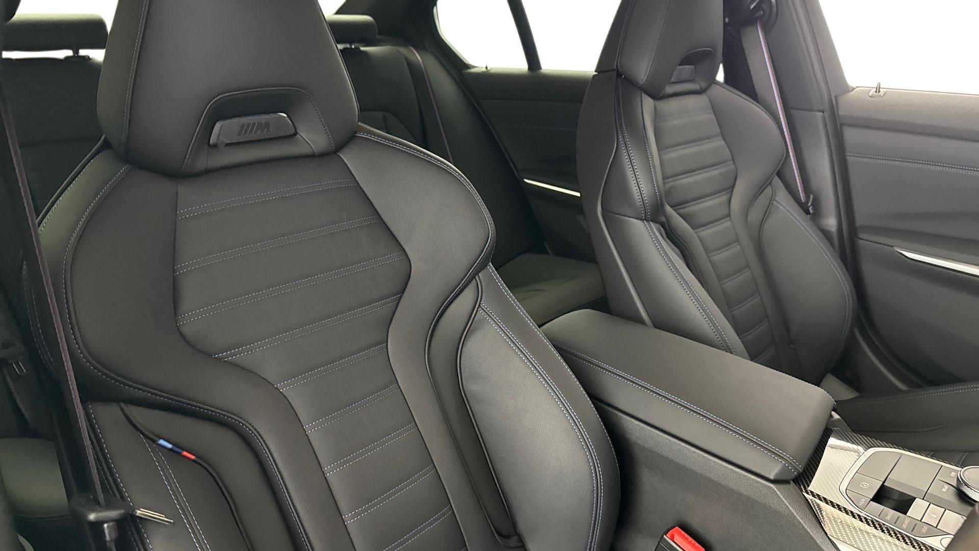 BMW 3 Series view 11