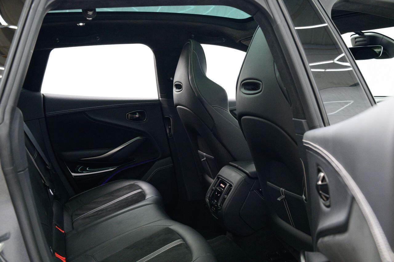 Aston Martin DBX view 24