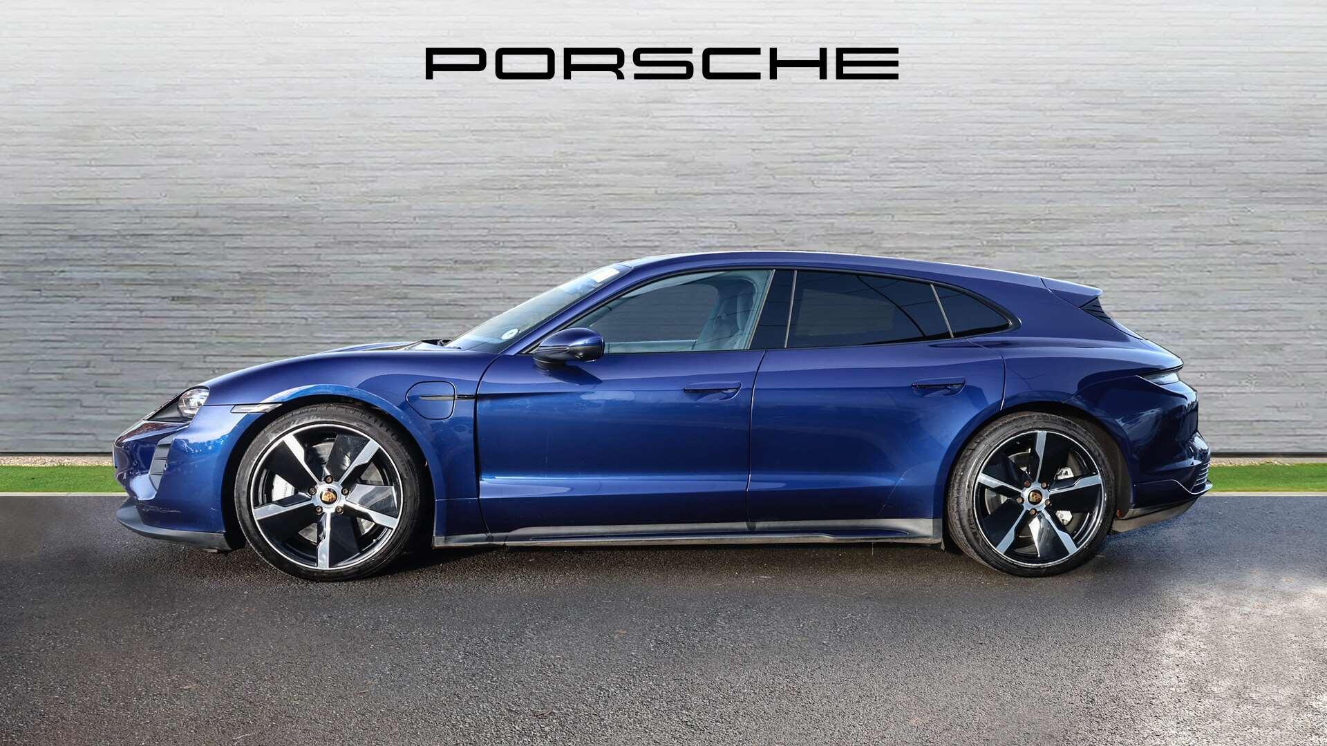Porsche Taycan view 8