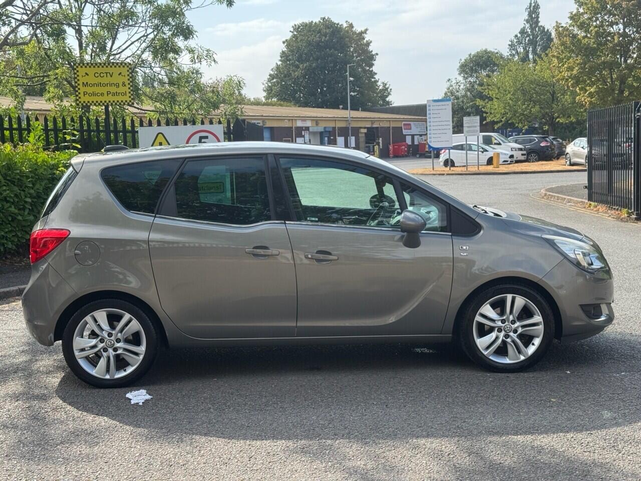 Vauxhall Meriva view 8