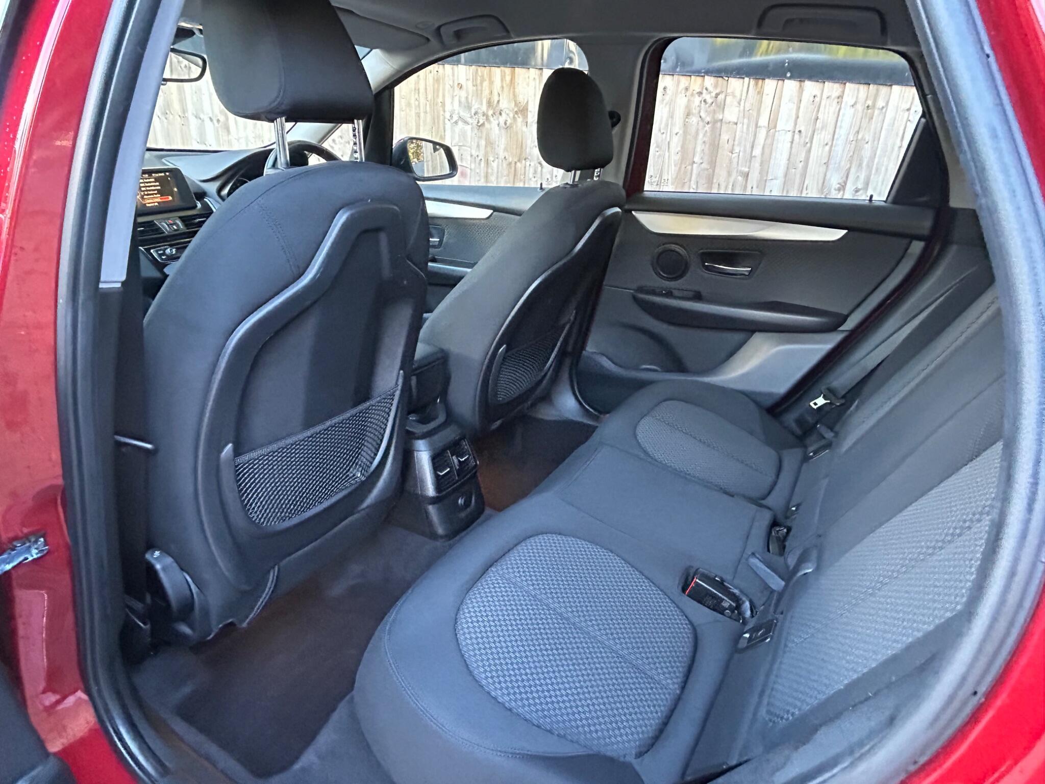BMW 2 Series view 28
