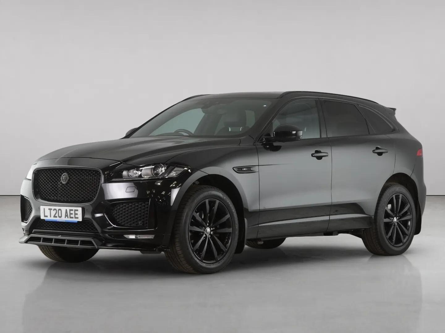 Jaguar F-Pace view 2