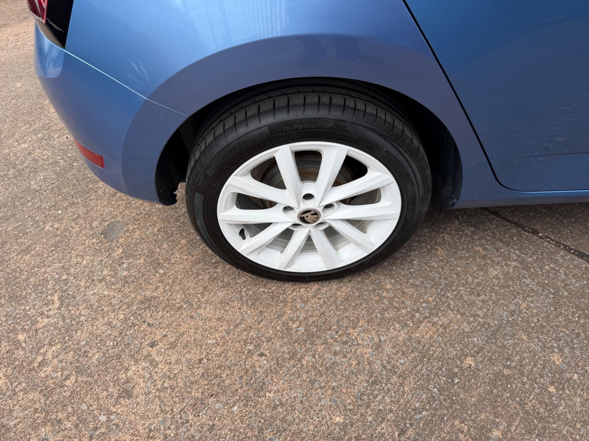 Skoda Fabia view 19