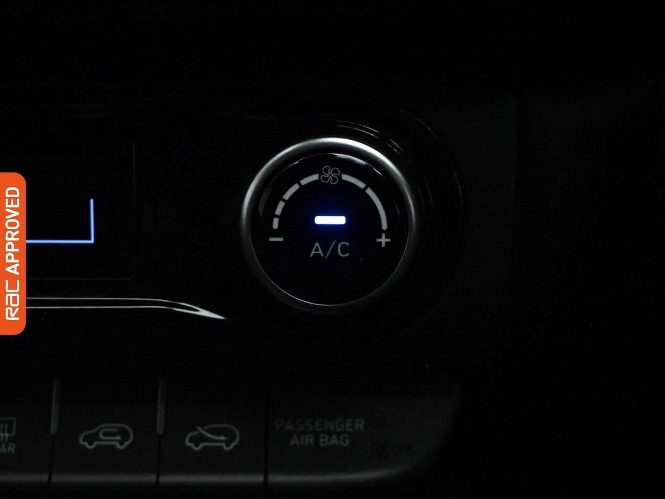 Hyundai Kona view 17