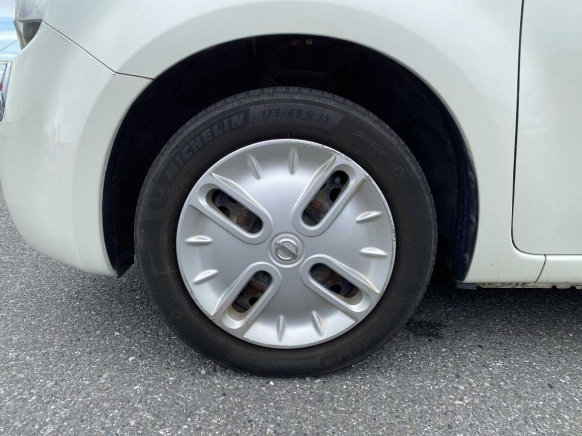 Nissan Cube view 10