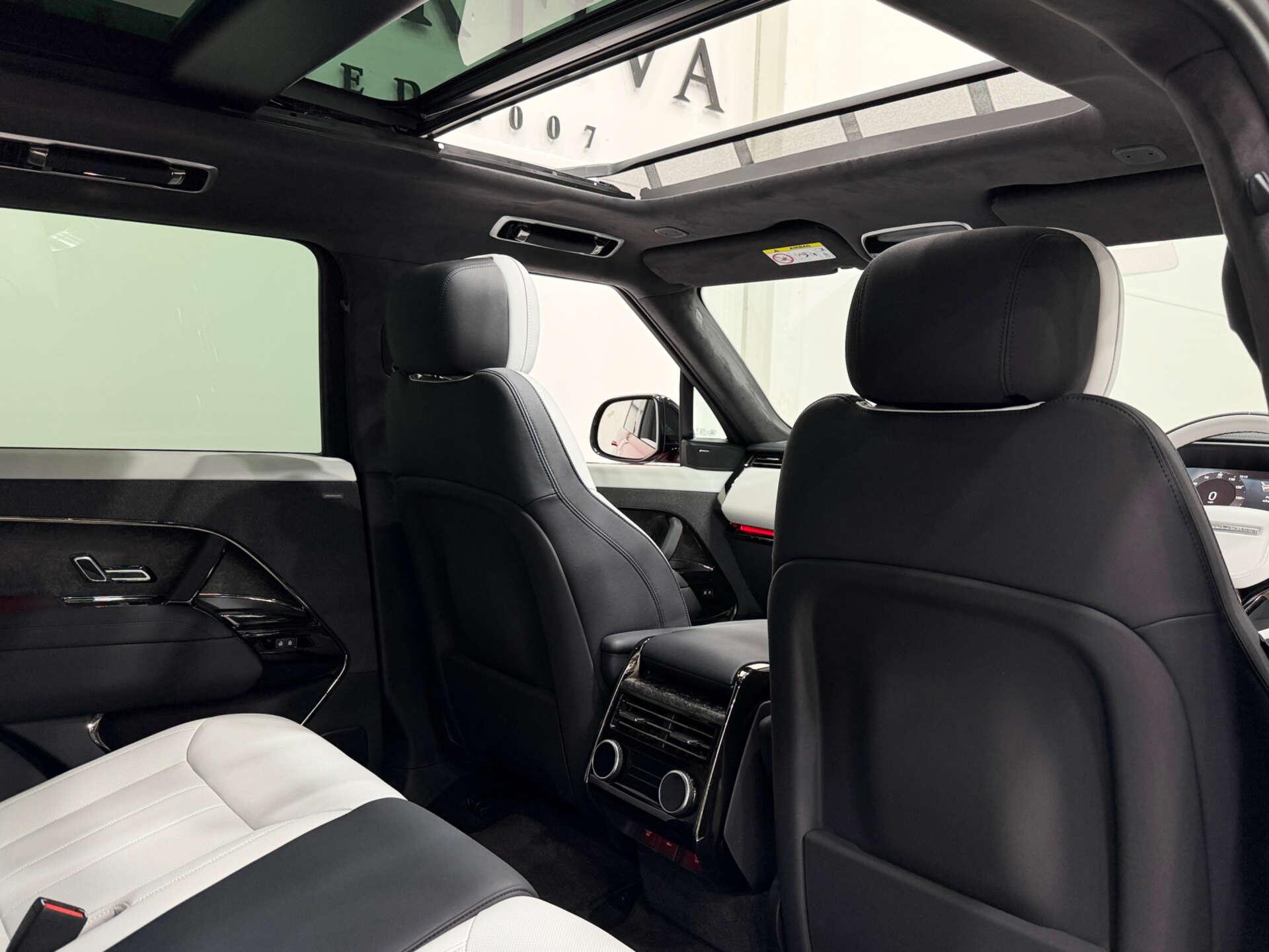 Land Rover Range Rover Sport view 15