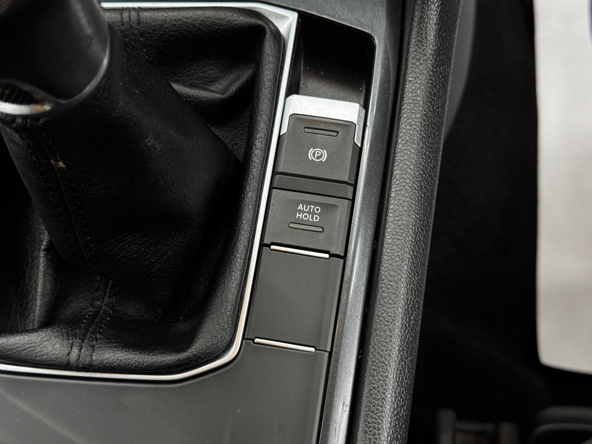 Volkswagen Tiguan view 27