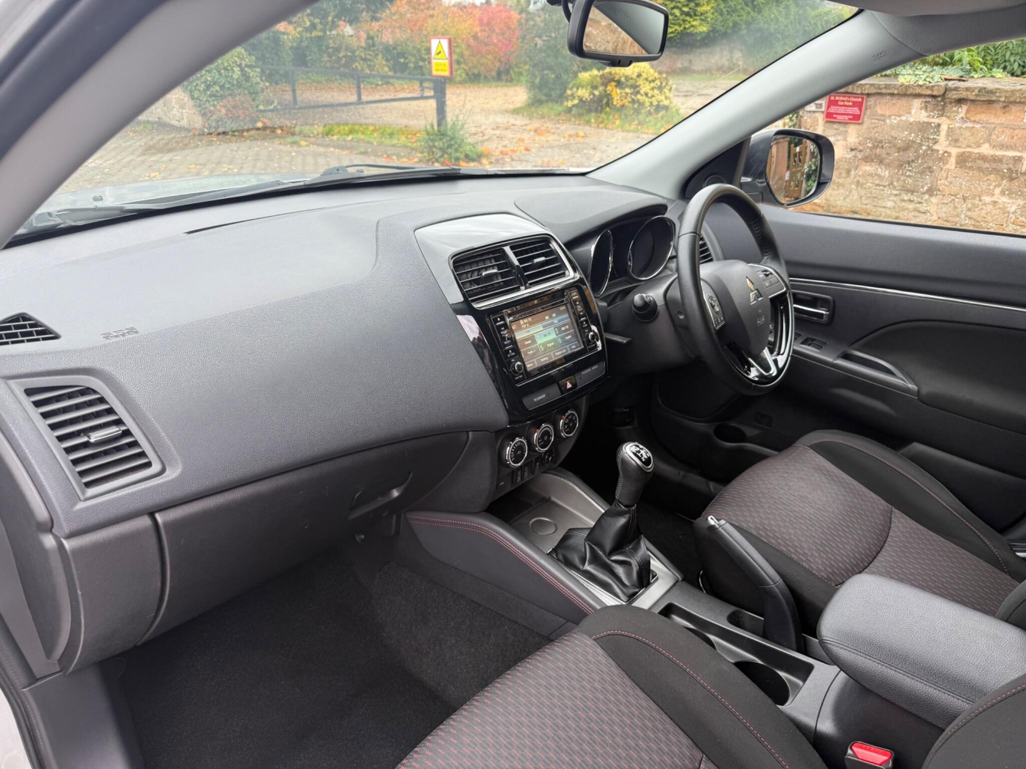 2018 Mitsubishi ASX image 15