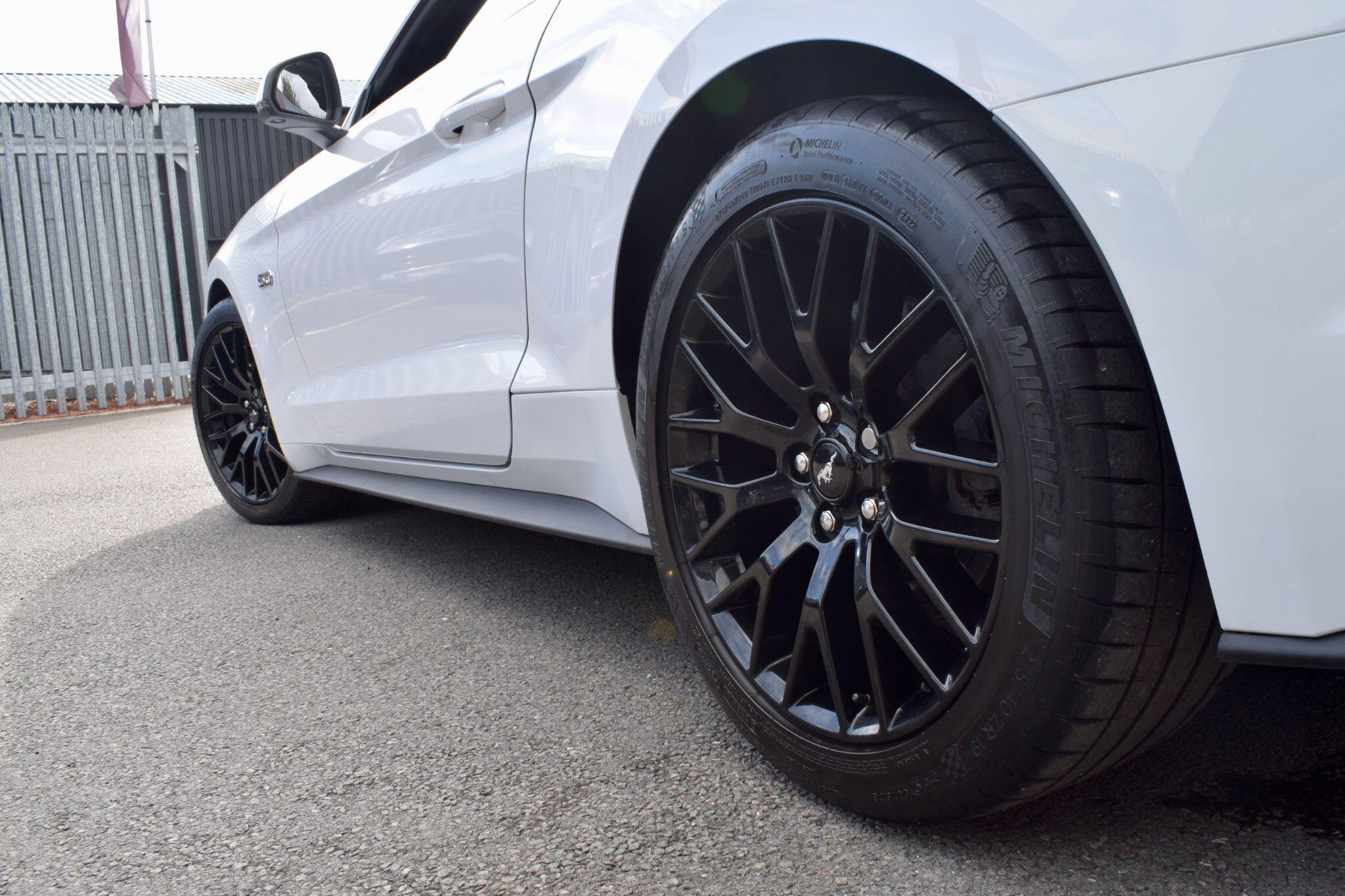 Ford Mustang view 48