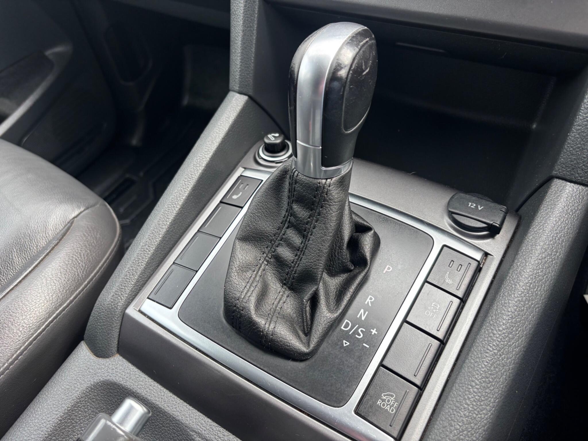 Volkswagen Amarok view 23